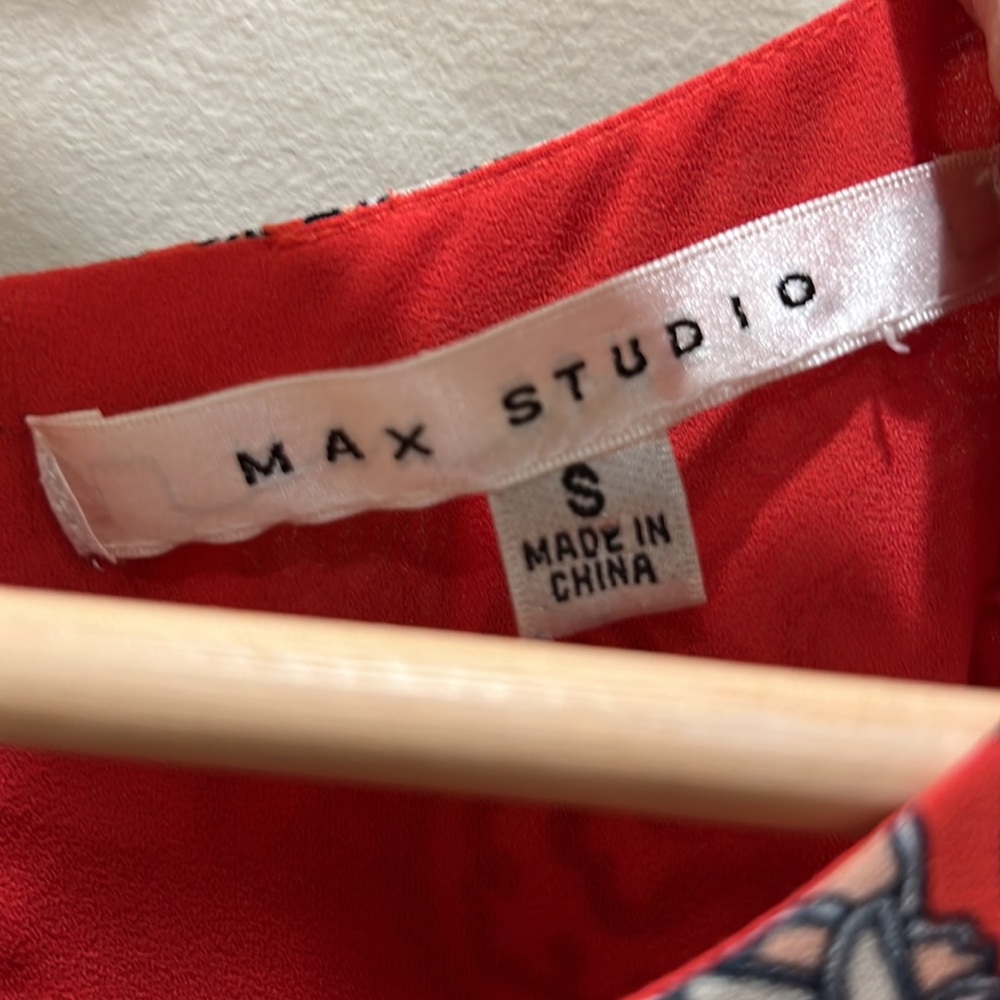Max Studio Top - Picture 4 of 10